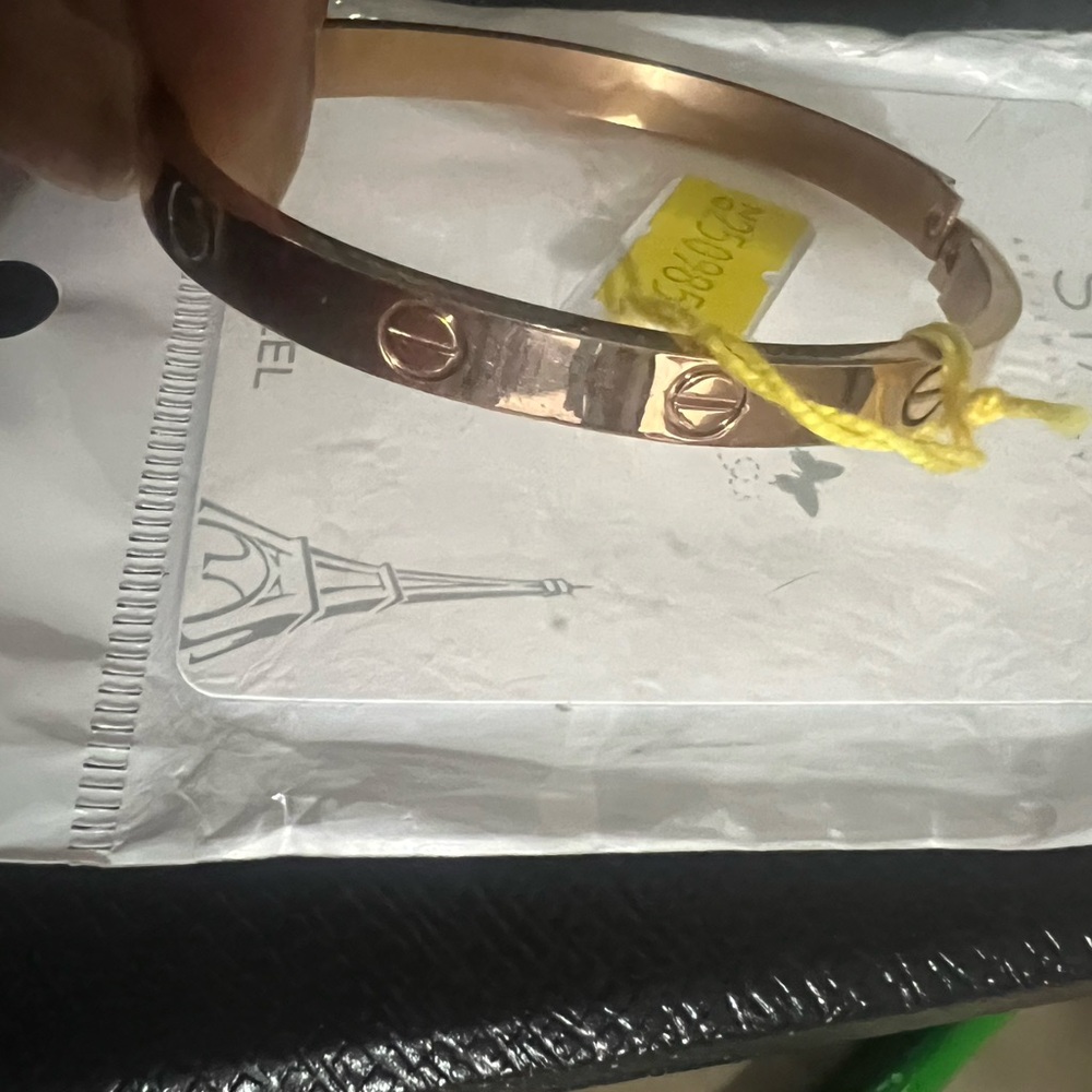 RoseGold Bracelet for Women , for everyday use - Picture 5 of 14